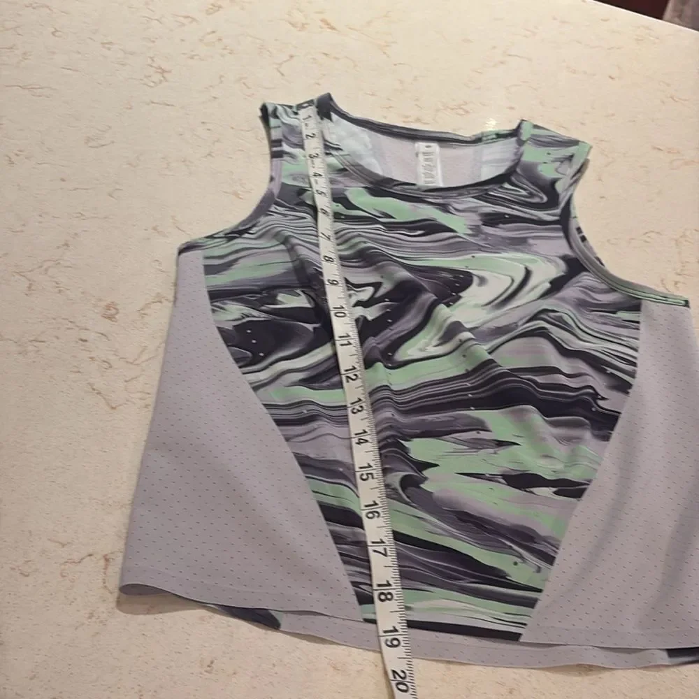 Lululemon Swift ventilated running tank SZ 2